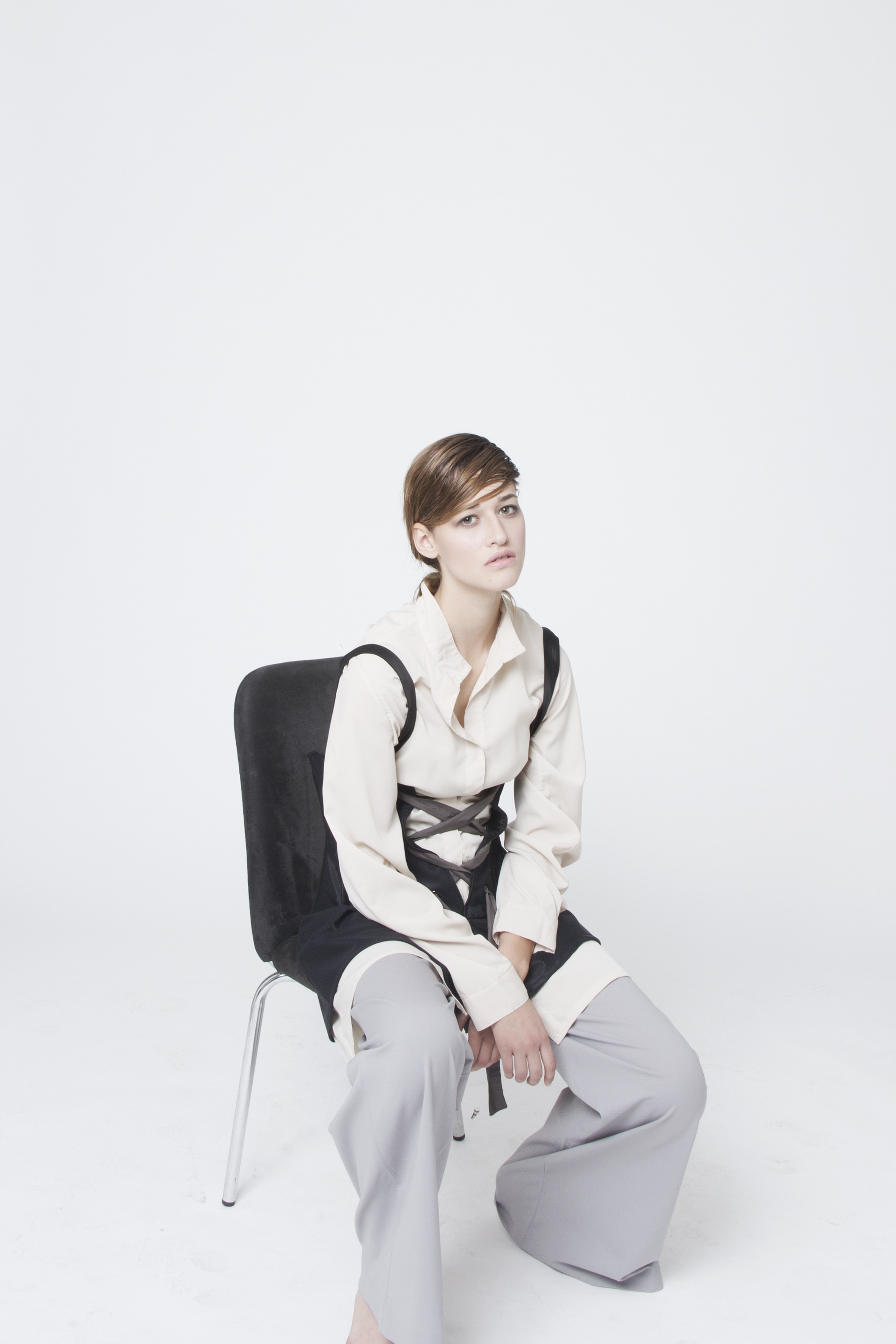 INESCAPER - Look 5