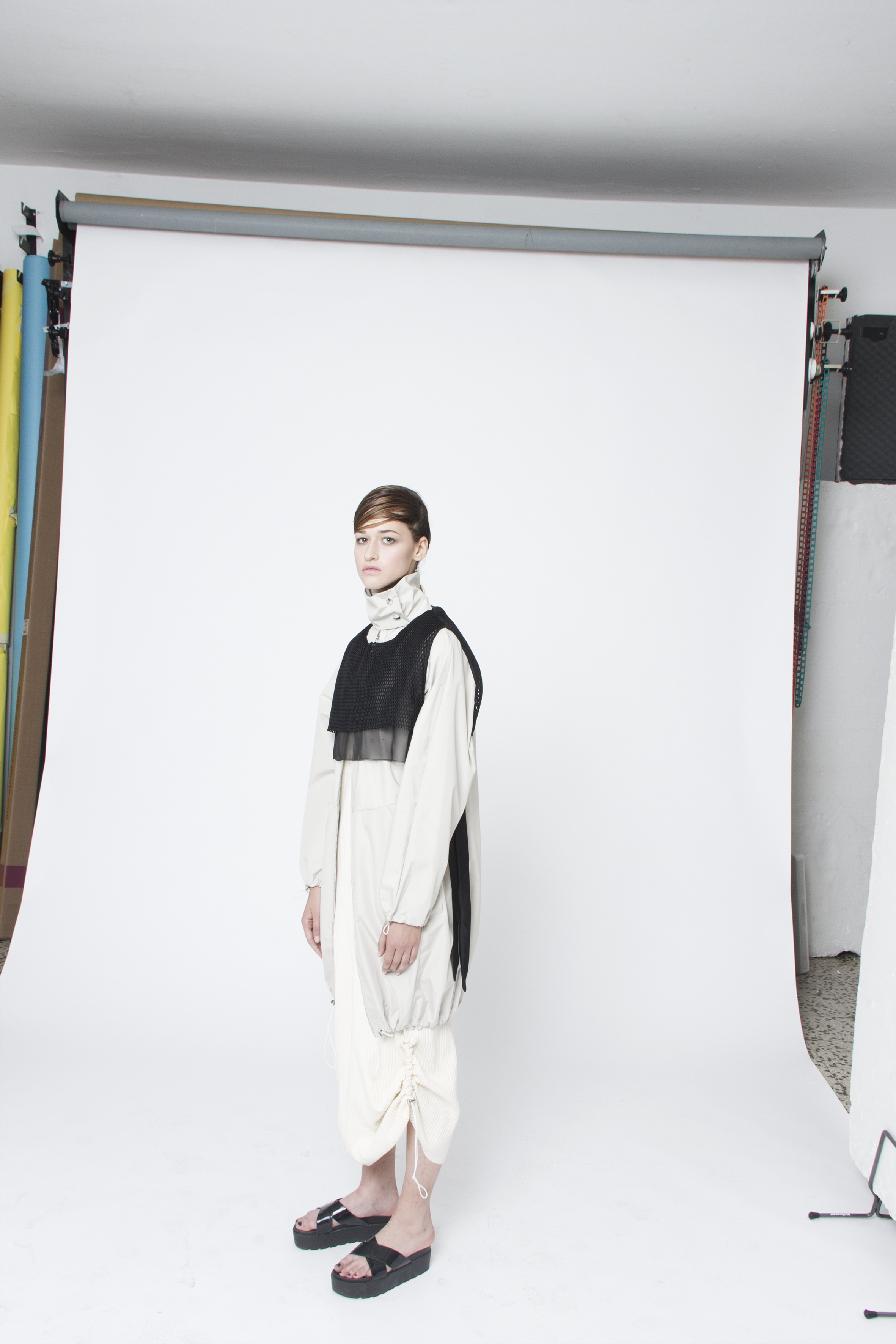 INESCAPER - Look 8